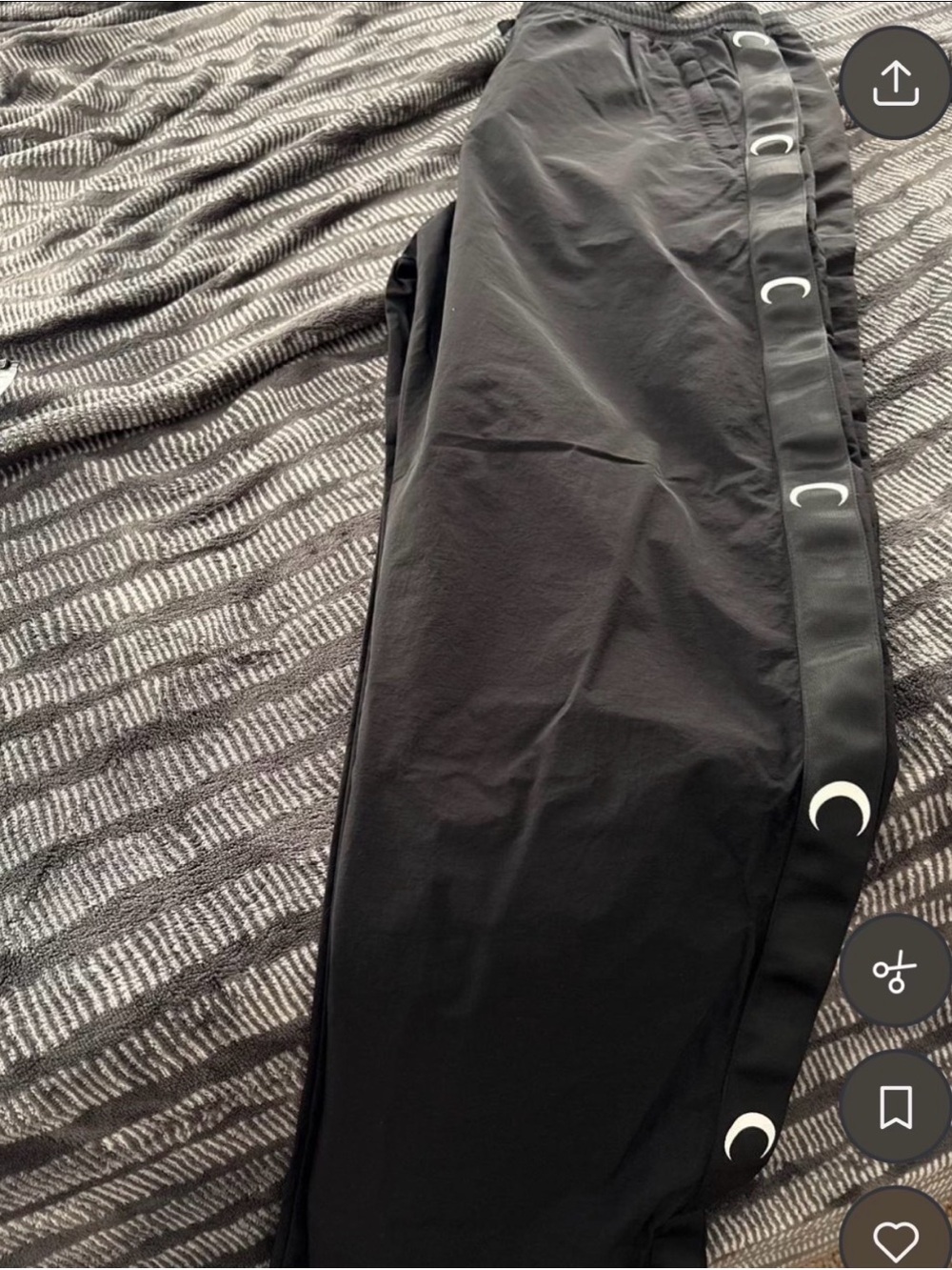 Black Scale Men's Black Joggers with Crescent Side Trim - Picture 1 of 2
